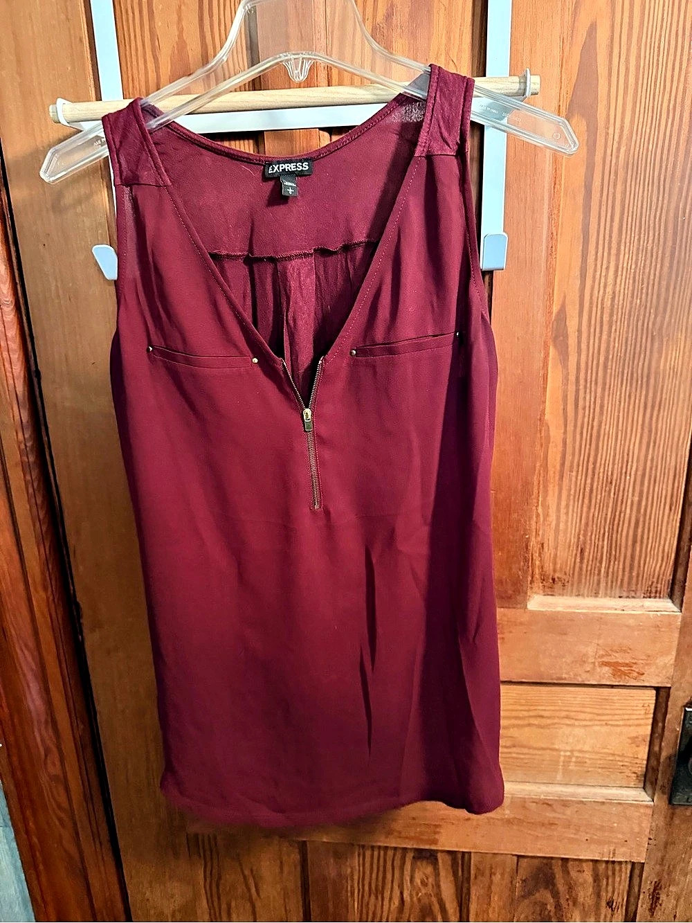 Express Sleeveless Zip Front Top in Burgundy Like New